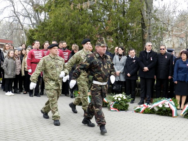 A haza minden előtt 02